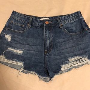 Women’s forever 21 shorts size 27